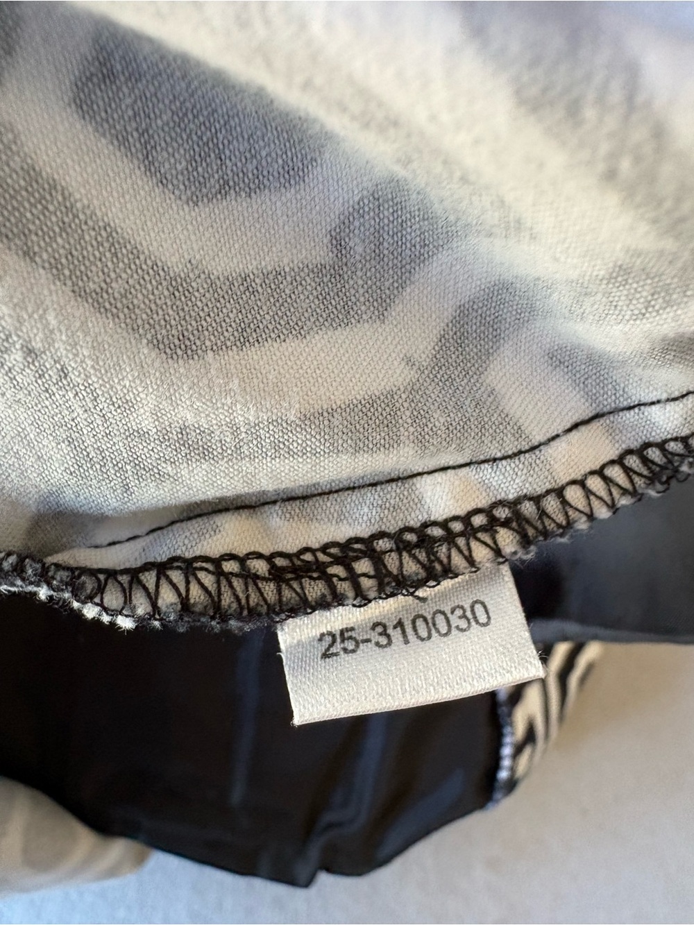 Ann Taylor Factory Geometric Black & White Cropped Signature Cotton Pants sz 14 - Picture 3 of 7